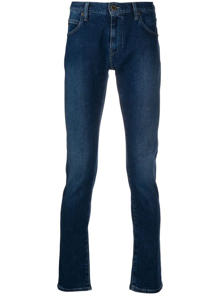 low-rise slim fit jeans