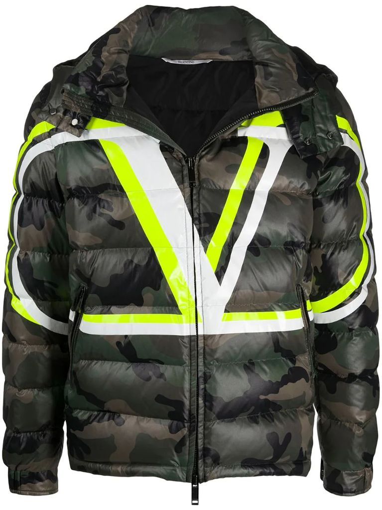 VLOGO camouflage quilted puffer jacket