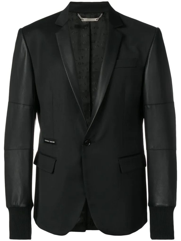 Elegant single-breasted blazer