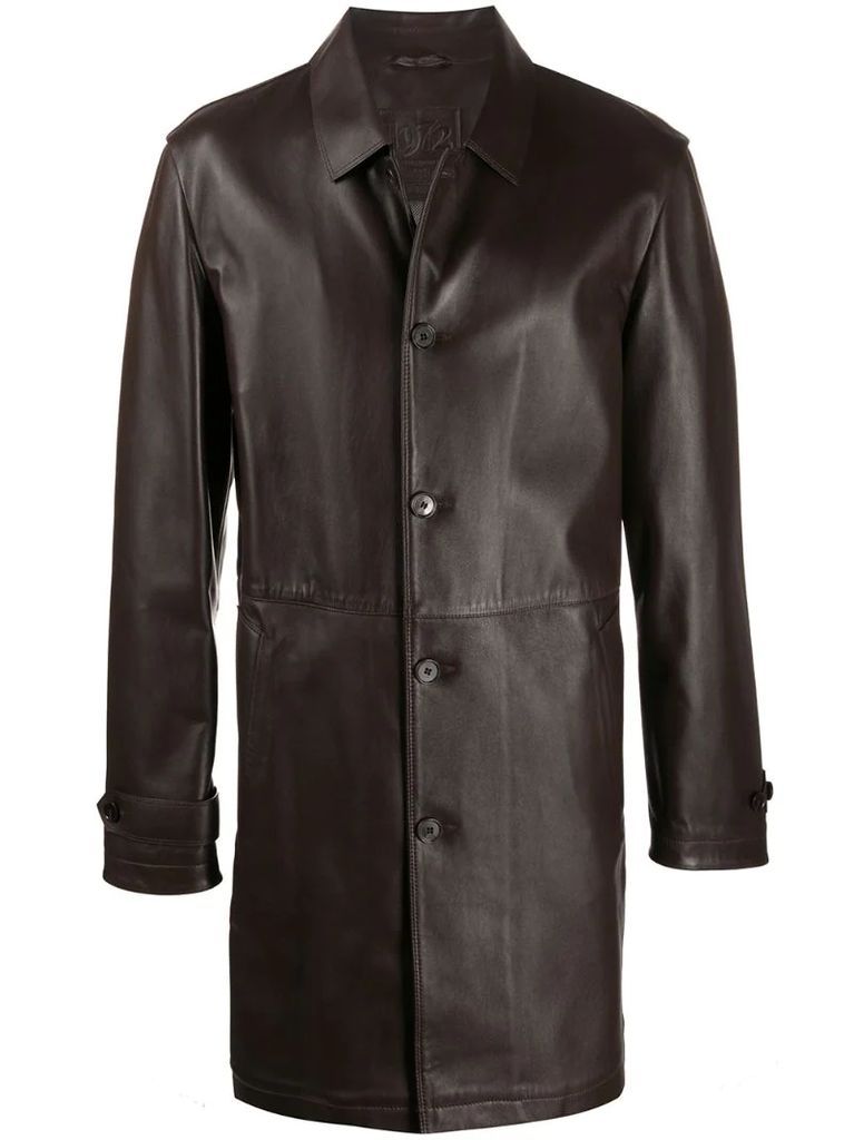 long-sleeved buttoned up coat