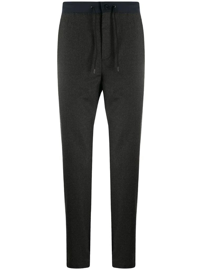 contrasting waistband tapered-leg trousers