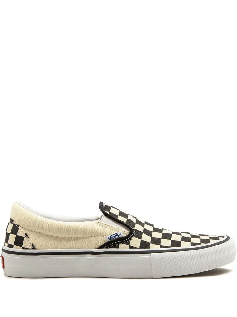 slip-on pro checkered sneakers
