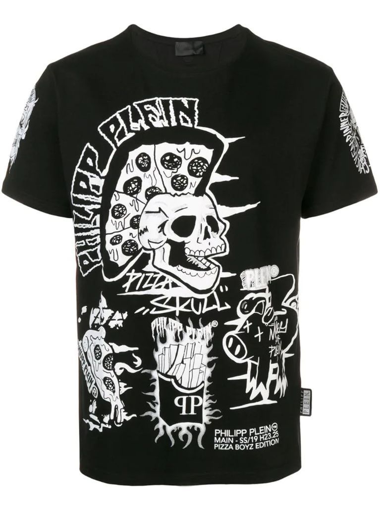 graphic skull T-shirt