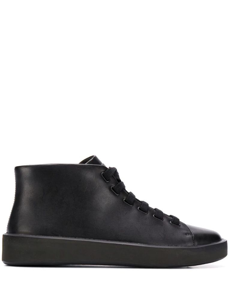 Courb lace-up leather boots