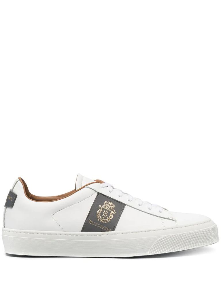 crest stripe leather sneakers