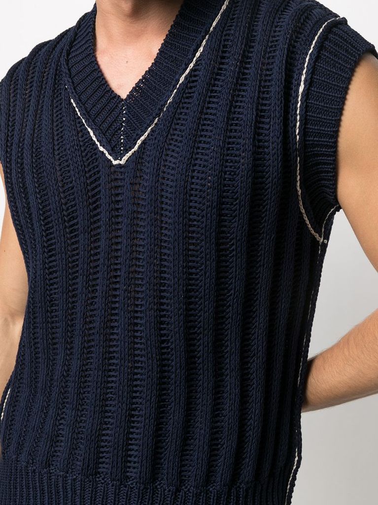 ribbed-knit sweater vest