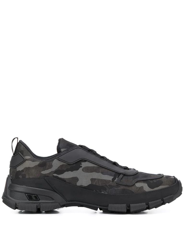 camouflage pattern Crosssection sneakers