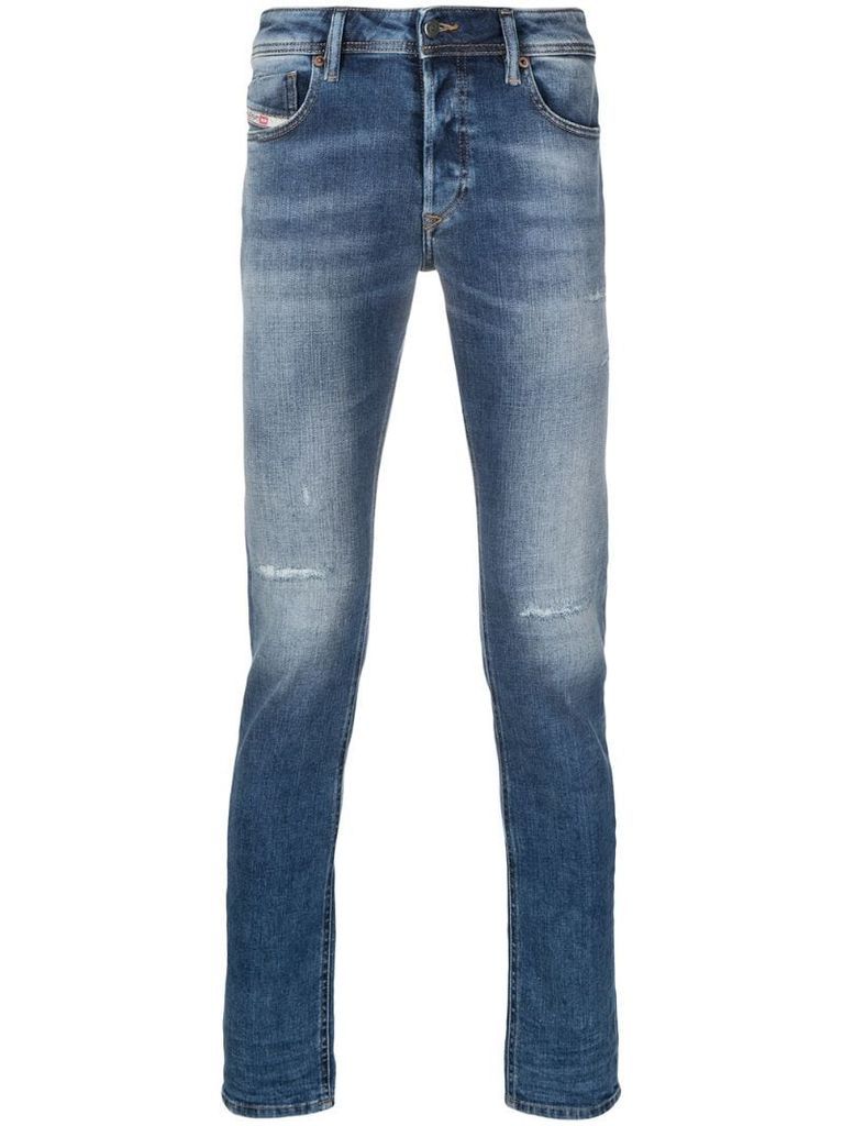 Sleeker mid-rise slim-cut jeans