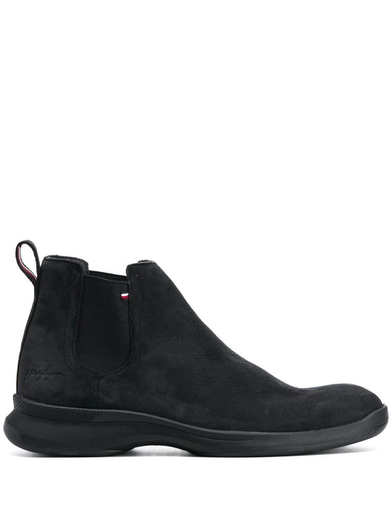 Hybrid suede Chelsea boots