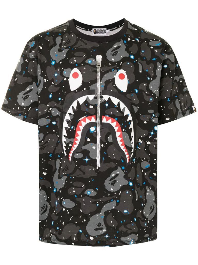 camouflage shark print cotton T-shirt