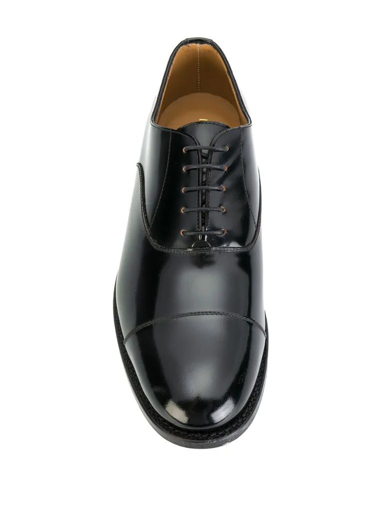 shine effect lace-up Oxford shoes