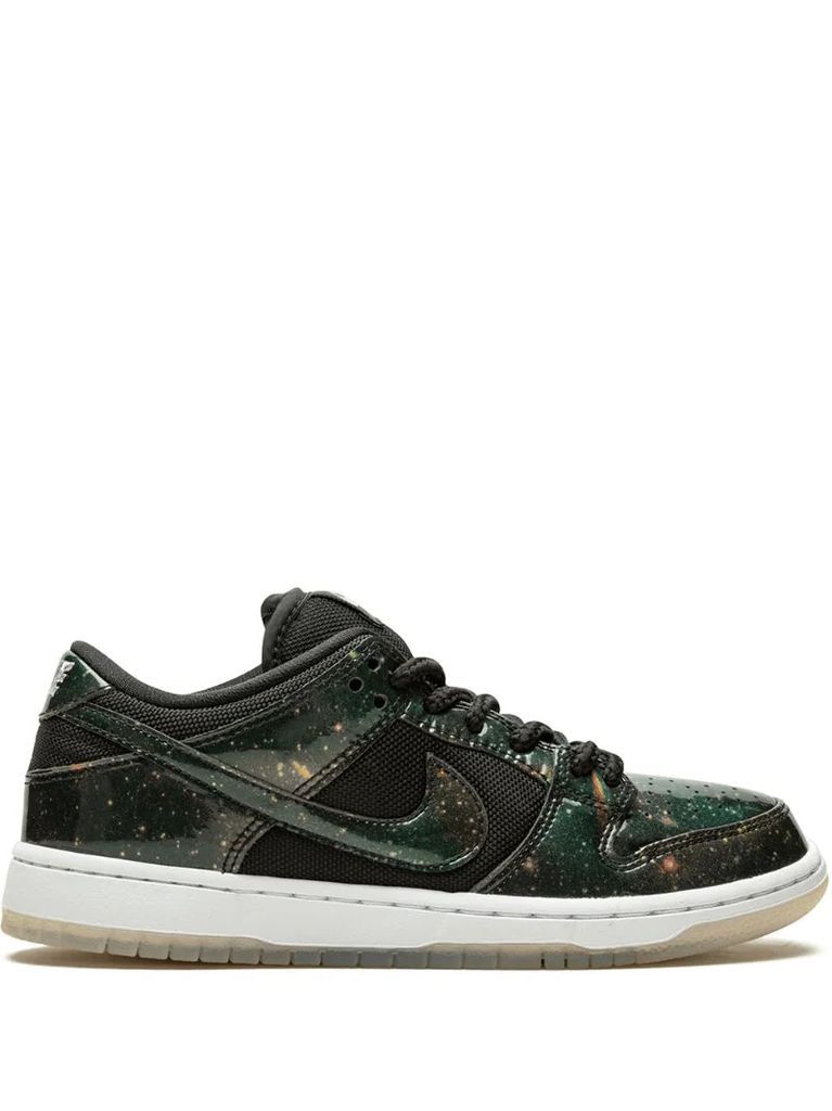 SB Dunk Low TRD sneakers