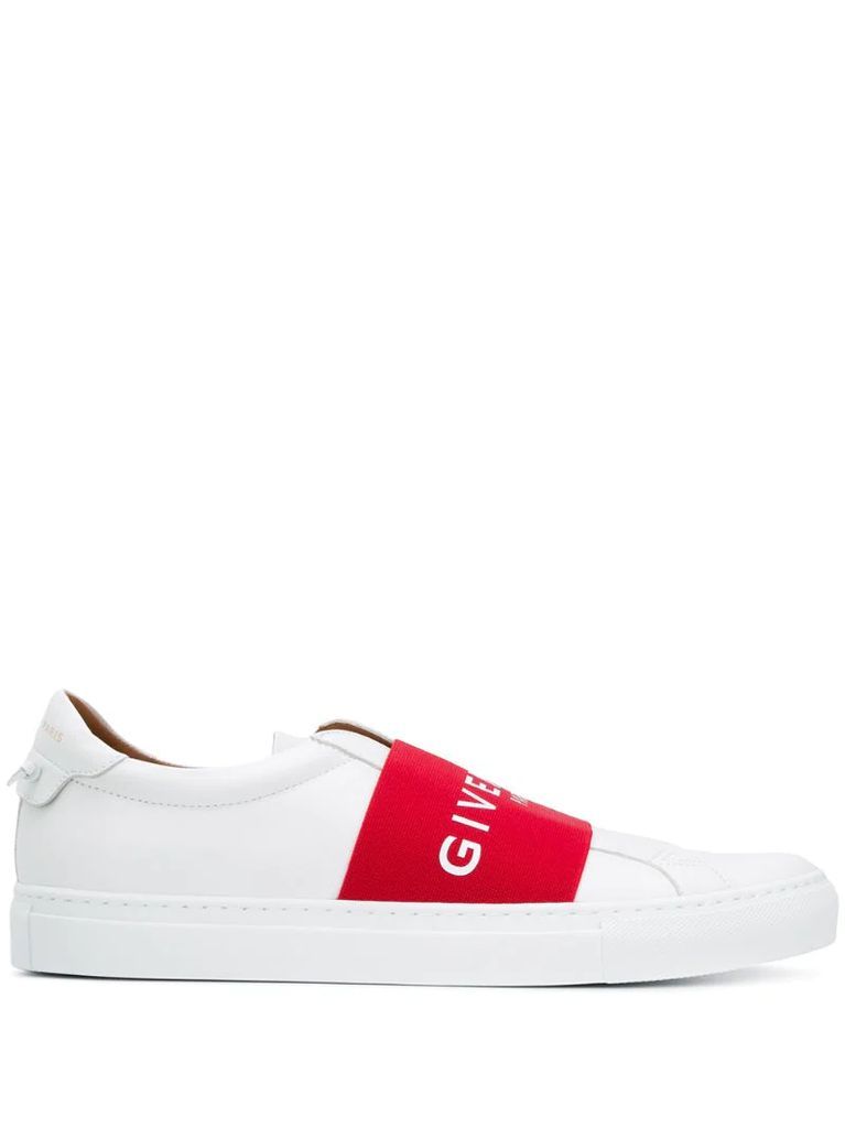 logo band sneakers