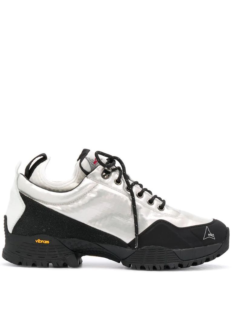 Argento hiking shoes