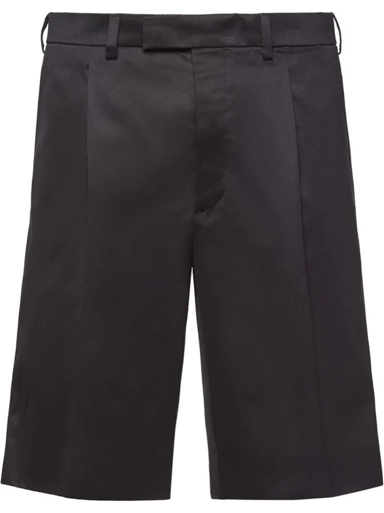 pleated details chino shorts