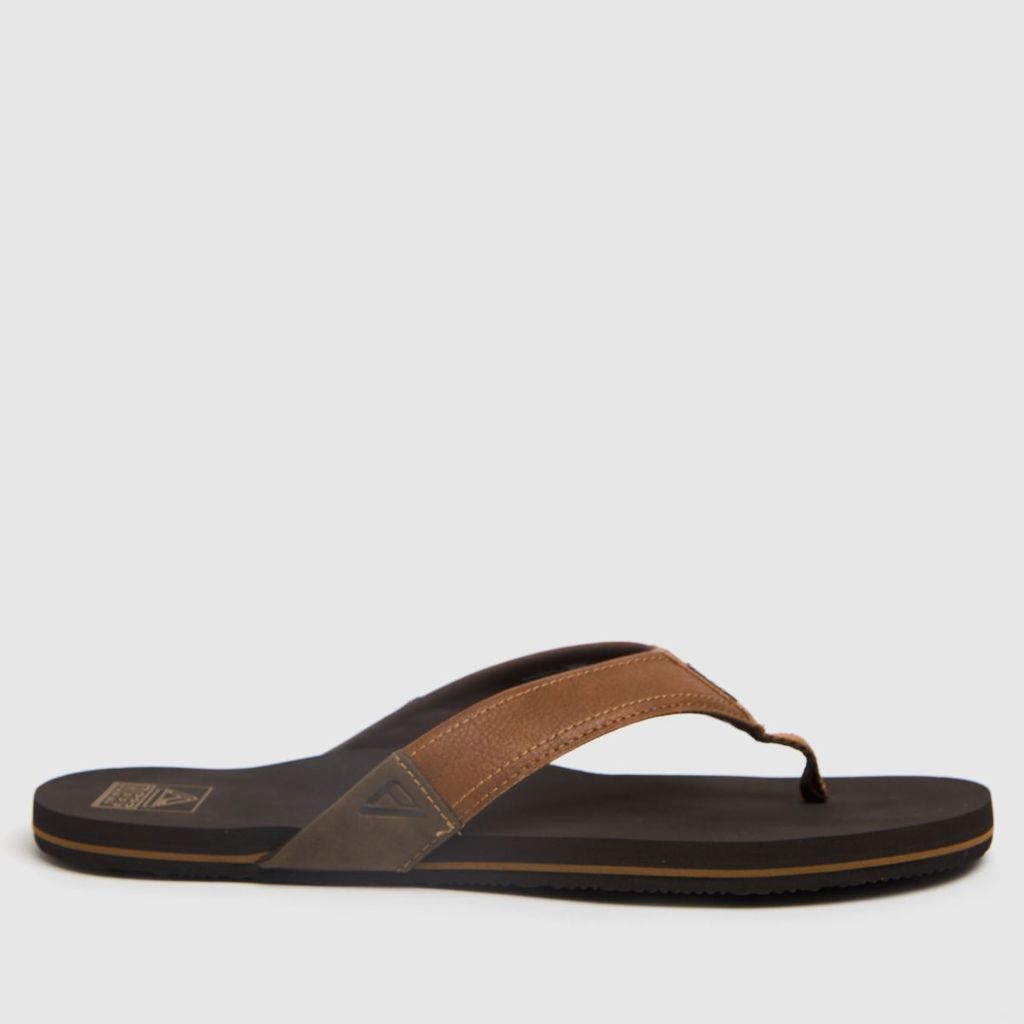 newport sandals in tan