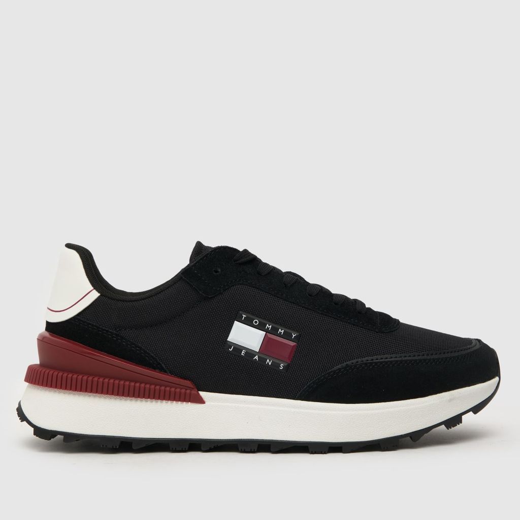 technical runner trainers in black & red