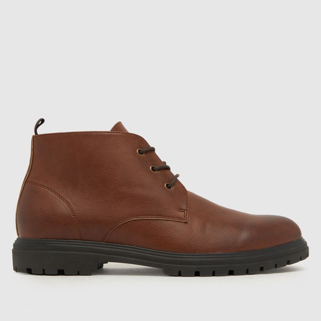 grayson chukka boots in brown