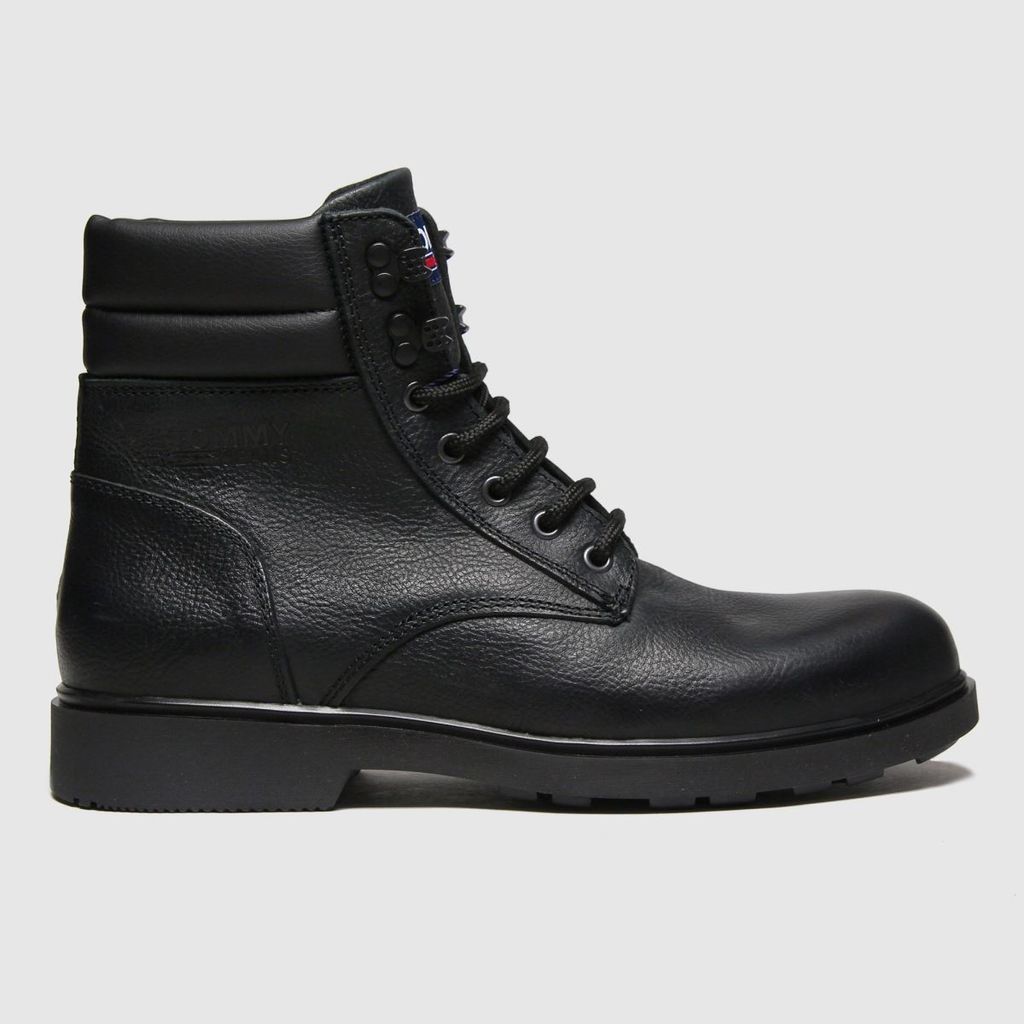 padded ankle boots in black