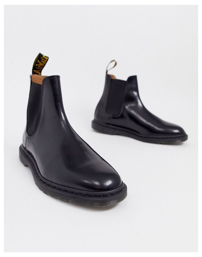 Graeme chelsea boots in black polished smooth