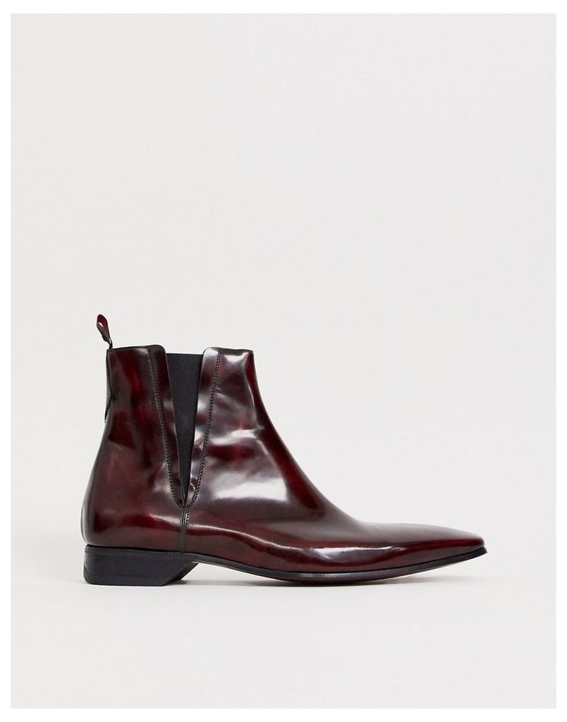 escobar chelsea boot in red high shine leather