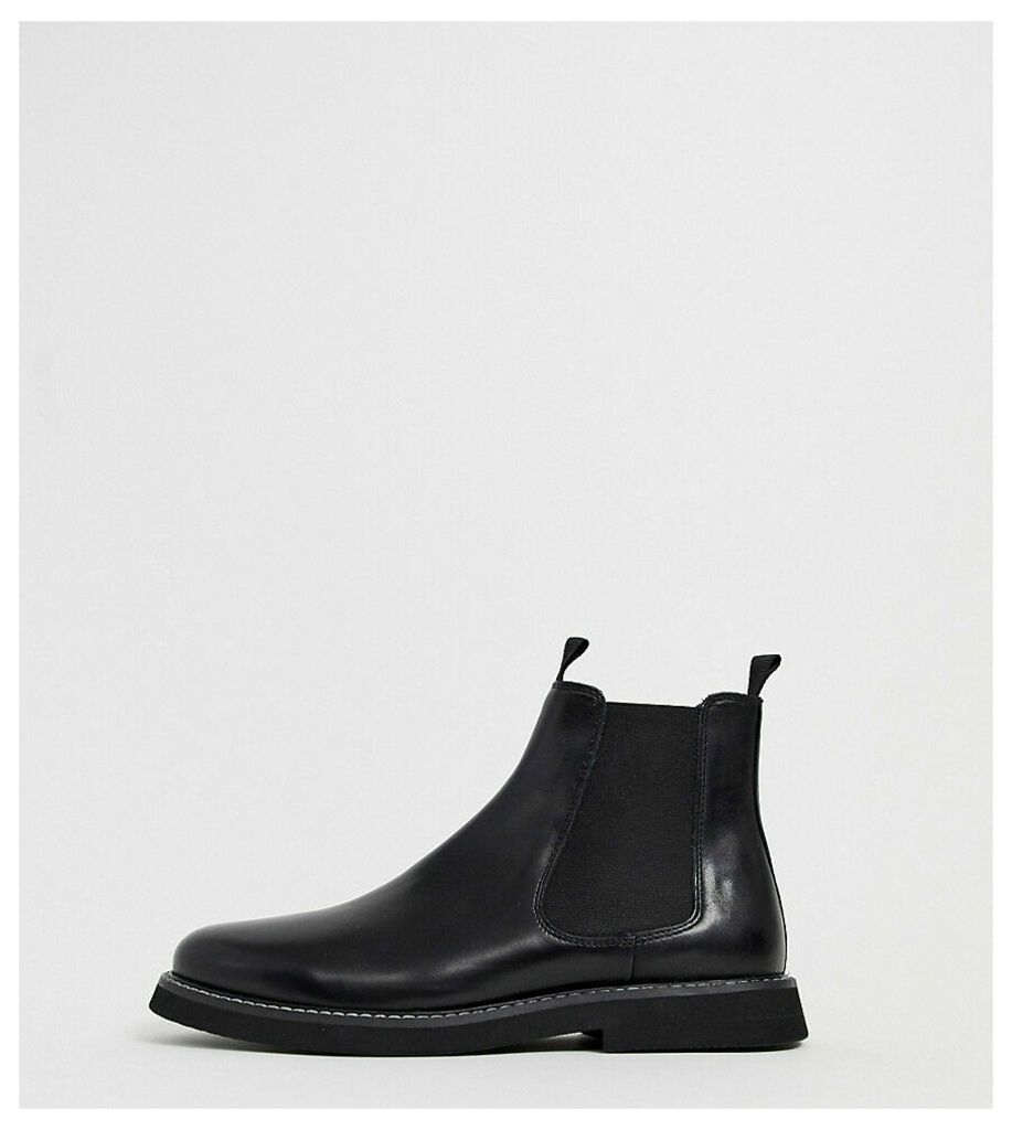 Wide Fit chelsea boots in black leather with chunky sole