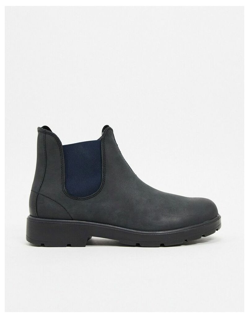 chelsea leather boot in black