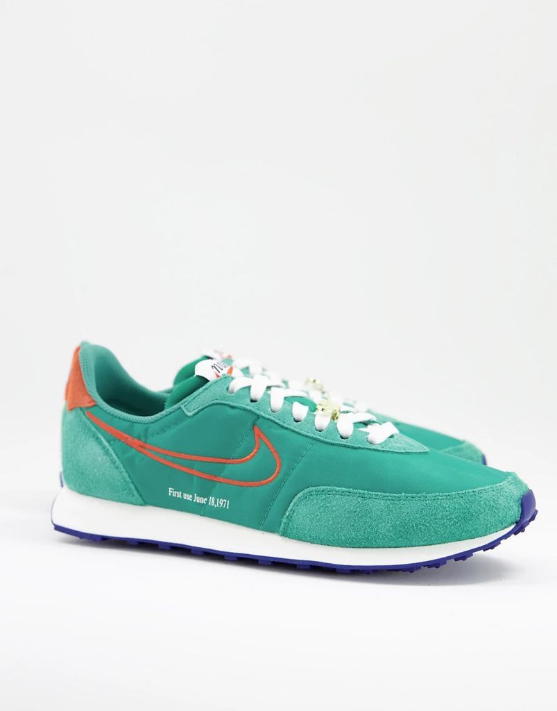 Waffle 2 Swoosh 50th Anniversary trainers in green