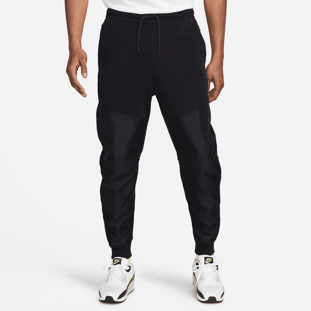 Sportswear Tech Fleece Men's Joggers - Black