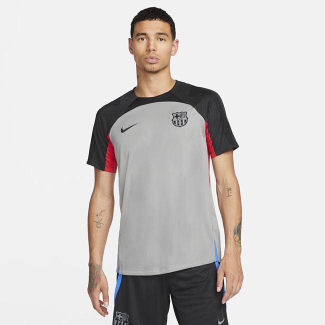 F.C. Barcelona Strike Men's Nike Dri-FIT Short-Sleeve Football Top - Grey