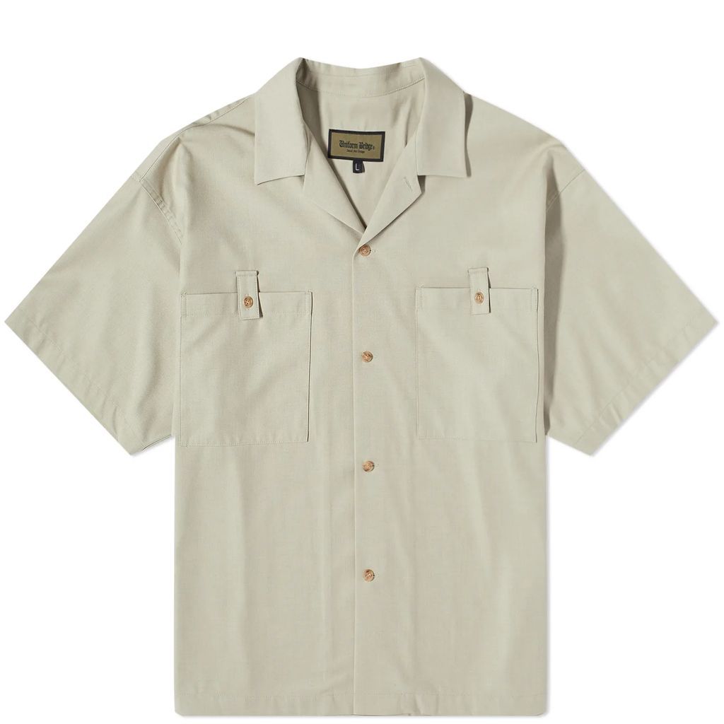 Men's Two Pocket Open Collar Short Sleeve Shirt Beige