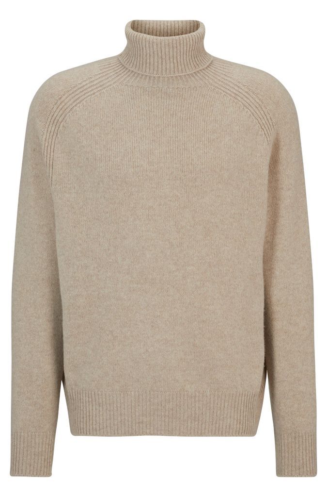 All-gender relaxed-fit sweater in virgin wool