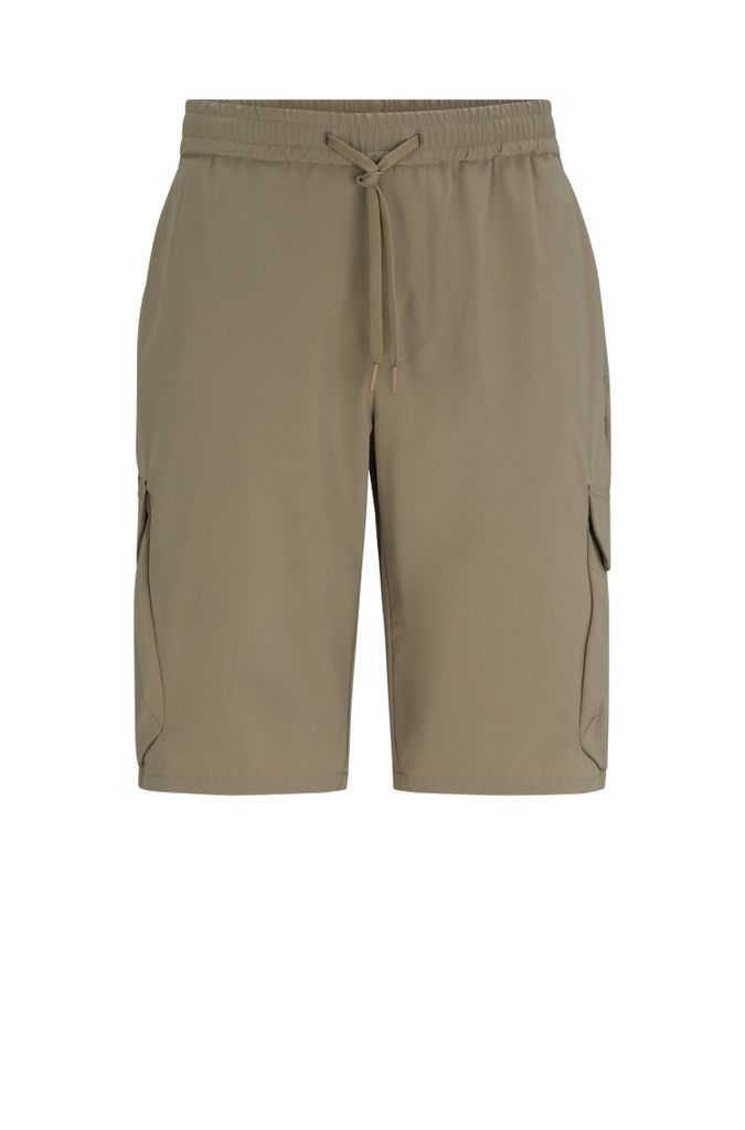 Tapered-fit shorts in easy-iron quick-dry poplin