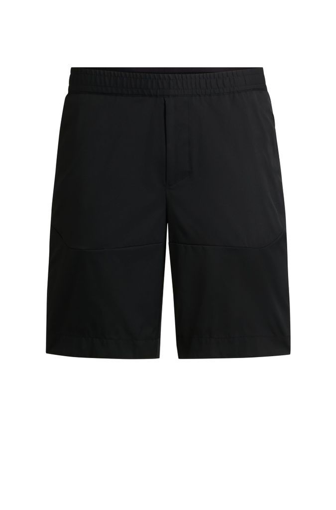 Slim-fit shorts in water-repellent twill